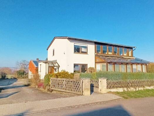 Mehrfamilienhaus zum Kauf 388.000 € 8 Zimmer 182 m² 5.510 m² Grundstück Borken 34582