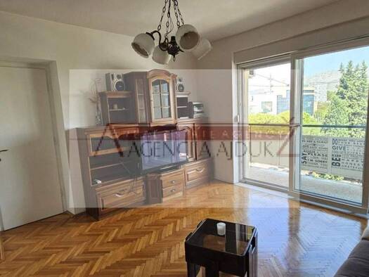Wohnung zum Kauf 350.000 € 2 Zimmer 65 m² 4. Geschoss Gunduliceva, 52 Split
