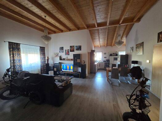 Einfamilienhaus zum Kauf 299.000 € 10 Zimmer 211 m² 817 m² Grundstück Lentersheim Ehingen 91725