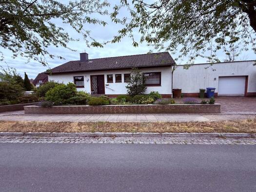 Bungalow zum Kauf als Kapitalanlage geeignet 385.000 € 5 Zimmer 120 m² 700 m² Grundstück Oyten Oyten 28876
