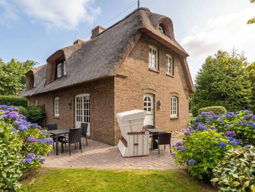 Reihenendhaus zum Kauf 1.075.000 € 5 Zimmer 114 m² 7.026 m² Grundstück Archsum Sylt 25980