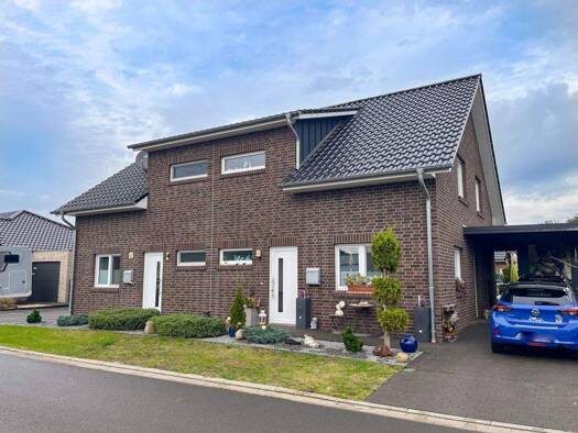 Doppelhaushälfte zum Kauf 349.000 € 4 Zimmer 110 m² 305 m² Grundstück Herzlake 49770