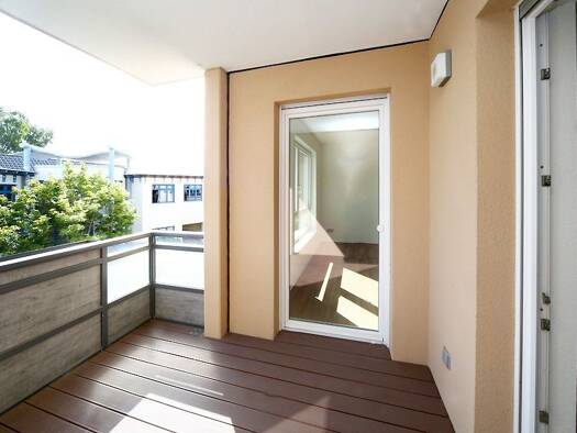 Wohnung zur Miete 530 € 2 Zimmer 81,6 m² Klosterplatz 25 Lutherstadt Eisleben Eisleben 06295