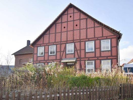 Mehrfamilienhaus zum Kauf 100.000 € 6 Zimmer 148 m² 2.005 m² Grundstück Albaxen Höxter 37671