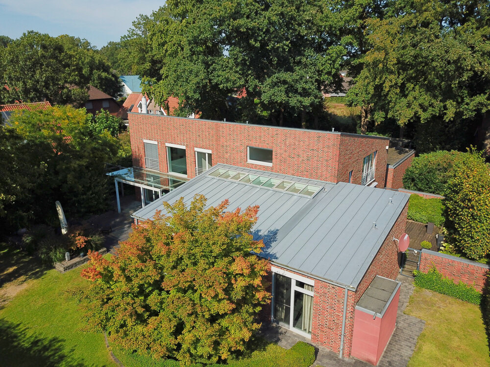 Einfamilienhaus zum Kauf 11 Zimmer 380 m²<br/>Wohnfläche 1.921 m²<br/>Grundstück Wahlbezirk 101 Nordhorn 48527