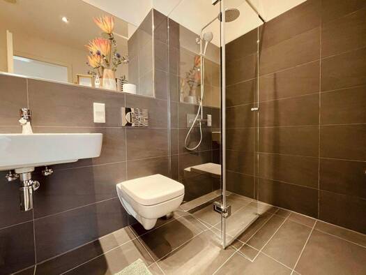 Wohnung zur Miete 1.175 € 4 Zimmer 83,9 m² EG frei ab 01.03.2026 Kurt-Eisner-Str. 85 Südvorstadt Leipzig 04275