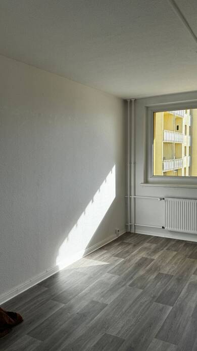 Wohnung zur Miete 480 € 2 Zimmer 50,6 m² 3. Geschoss frei ab sofort Siedlung am Wald 11-23 Sellin Sellin 18586