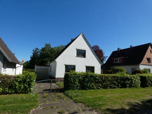 Einfamilienhaus zum Kauf 398.000 € 4 Zimmer 105 m² 940 m² Grundstück frei ab sofort Uetersen 25436