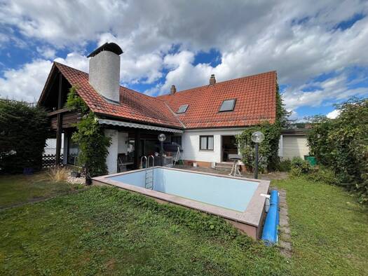 Einfamilienhaus zum Kauf 595.000 € 8 Zimmer 246 m² 596 m² Grundstück Schwabelweis Regensburg / Schwabelweis 93055