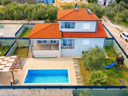 Haus zum Kauf 415.000 € 5 Zimmer 182 m² Rabac, Labin Labin