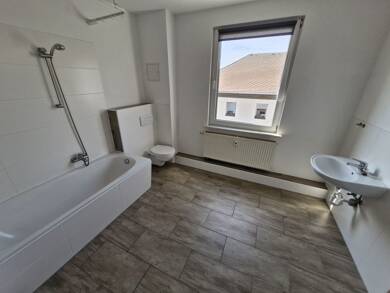 Wohnung zur Miete 630 € 5 Zimmer 108,7 m² 2. Geschoss frei ab sofort Antonshöhe Breitenbrunn/Erzgebirge 08359