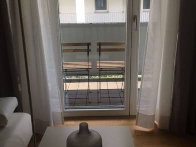 Studio zur Miete 1.190 € 2 Zimmer 58 m² 3. Geschoss frei ab 01.08.2025 Dachauplatz 1 Innenstadt Regensburg 93047