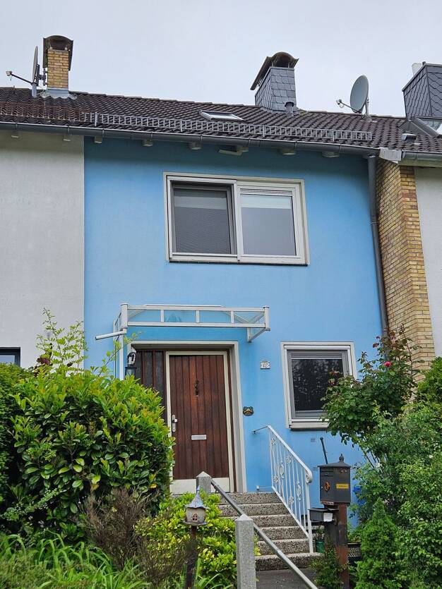 Haus zum Kauf 329.000 € 4 Zimmer 96 m² 182 m² Grundstück frei ab sofort Hasseldieksdamm Bezirk 2 Kiel 24109