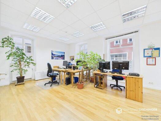 Laden zur Miete 1.418 € 3 Zimmer 105 m² Verkaufsfläche Innenstadt Regensburg 93047