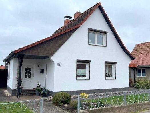 Einfamilienhaus zum Kauf 248.000 € 4 Zimmer 95 m² 649 m² Grundstück Güstrow 18273