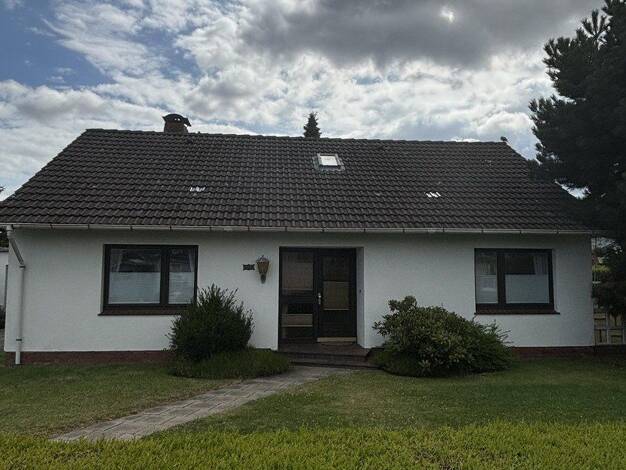 Einfamilienhaus zum Kauf provisionsfrei 248.000 € 5 Zimmer 122 m² 605 m² Grundstück Altenbruch Cuxhaven 27478