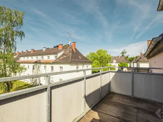 Immobilie in Sankt Pantaleon - Wohnung zum Kauf - Sankt Pantaleon - 325.000 € - 4 Zimmer, 101 m², 2. Geschoss - Bild 2
