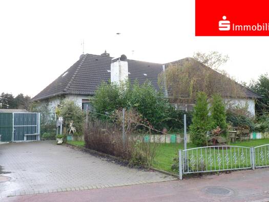 Einfamilienhaus zum Kauf 389.000 € 8 Zimmer 135 m² 23.034 m² Grundstück Eddelak 25715