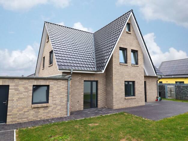 Einfamilienhaus zum Kauf 496.000 € 5 Zimmer 185 m² 500 m² Grundstück frei ab sofort Ringelheim Süd 38259