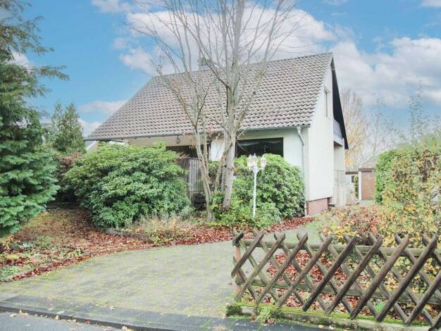 Einfamilienhaus zum Kauf 279.500 € 3,5 Zimmer 110 m² 940 m² Grundstück Gifhorn 38518