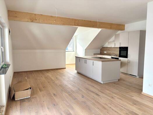 Wohnung zur Miete - Erstbezug 1.465 € 4 Zimmer 118 m² 2. Geschoss Tiefenbach 94113