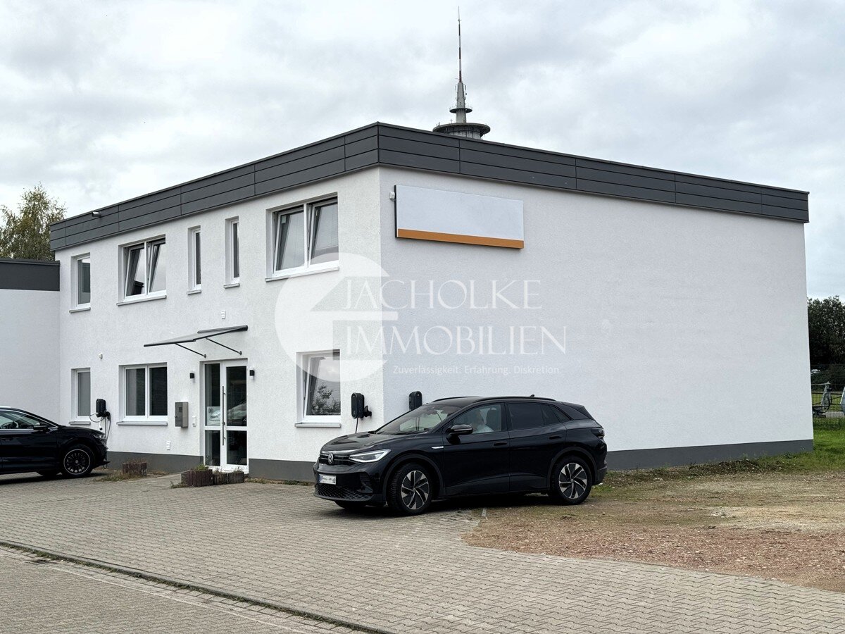 Bürofläche zum Kauf 950.000 € 10 Zimmer 271,3 m²<br/>Bürofläche Uelzen Uelzen 29525