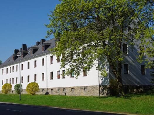 Wohnung zur Miete 459 € 3 Zimmer 64 m² frei ab sofort Kurze Straße 1 Zschopau 09405