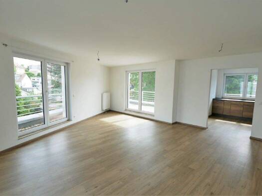 Wohnung zur Miete 880 € 2 Zimmer 95 m² 2. Geschoss frei ab 01.05.2026 Ketschendorf Coburg 96450