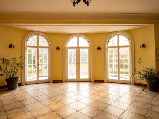 Schloss zum Kauf 1.599.000 € 20 Zimmer 2.000 m² 36.651 m² Grundstück Neustadt Neustadt (Dosse) 16845