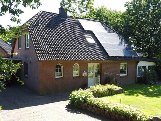 Einfamilienhaus zum Kauf 328.000 € 4 Zimmer 124 m² 971 m² Grundstück Schwesing 25813