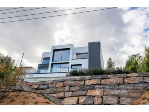 Villa zum Kauf 1.315.000 € 4 Zimmer 323 m² 1.044 m² Grundstück Cabrils 08348