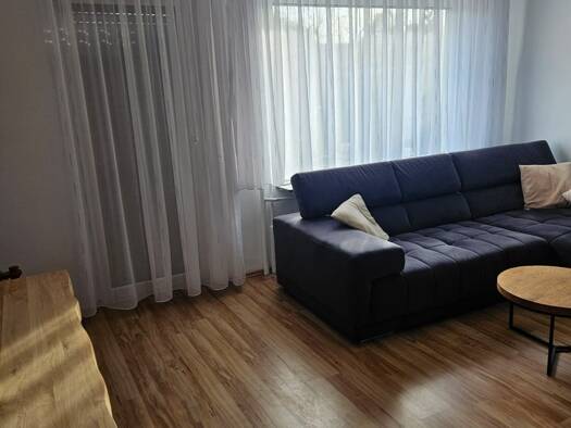 Reihenhaus zur Miete 1.300 € 5 Zimmer 120 m² 300 m² Grundstück frei ab 01.05.2026 Langen 63225