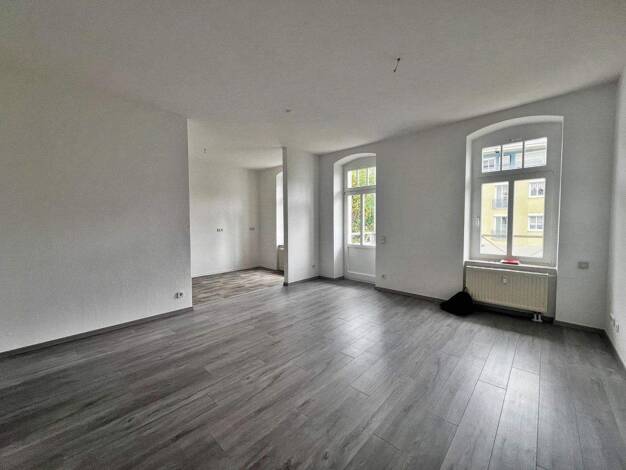 Wohnung zur Miete 350 € 2 Zimmer 63 m² 2. Geschoss frei ab 01.06.2026 Schloßchemnitz Chemnitz 09113