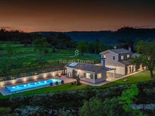 Haus zum Kauf 1.250.000 € 8 Zimmer 220 m² Groznjan Grožnjan