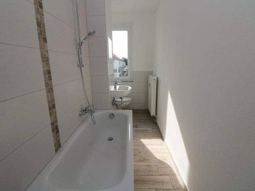 Wohnung zur Miete 339 € 2 Zimmer 46,1 m² 1. Geschoss Karl-Günzel-Straße 33 Freiberg 09599