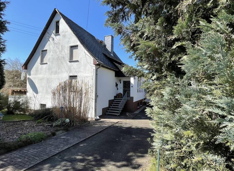 Einfamilienhaus zum Kauf 310.000 € 5 Zimmer 150 m²<br/>Wohnfläche 915 m²<br/>Grundstück Ehrenberg Hohnstein 01848
