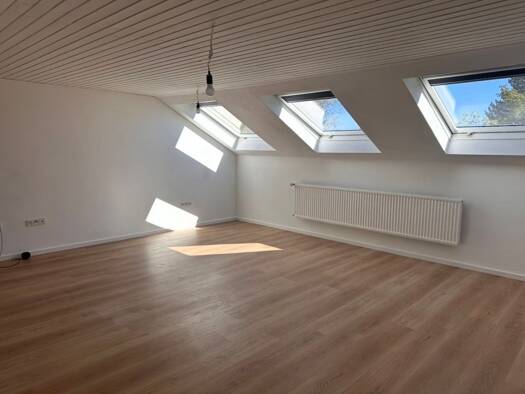 Wohnung zur Miete 750 € 3,5 Zimmer 93 m² Geschoss 1/1 frei ab sofort Sitterswald Kleinblittersdorf 66271