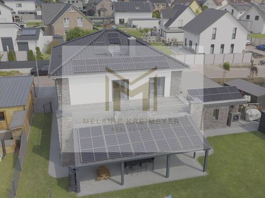 Einfamilienhaus zum Kauf 749.000 € 6 Zimmer 211 m² 842 m² Grundstück Clauen Hohenhameln / Clauen 31249