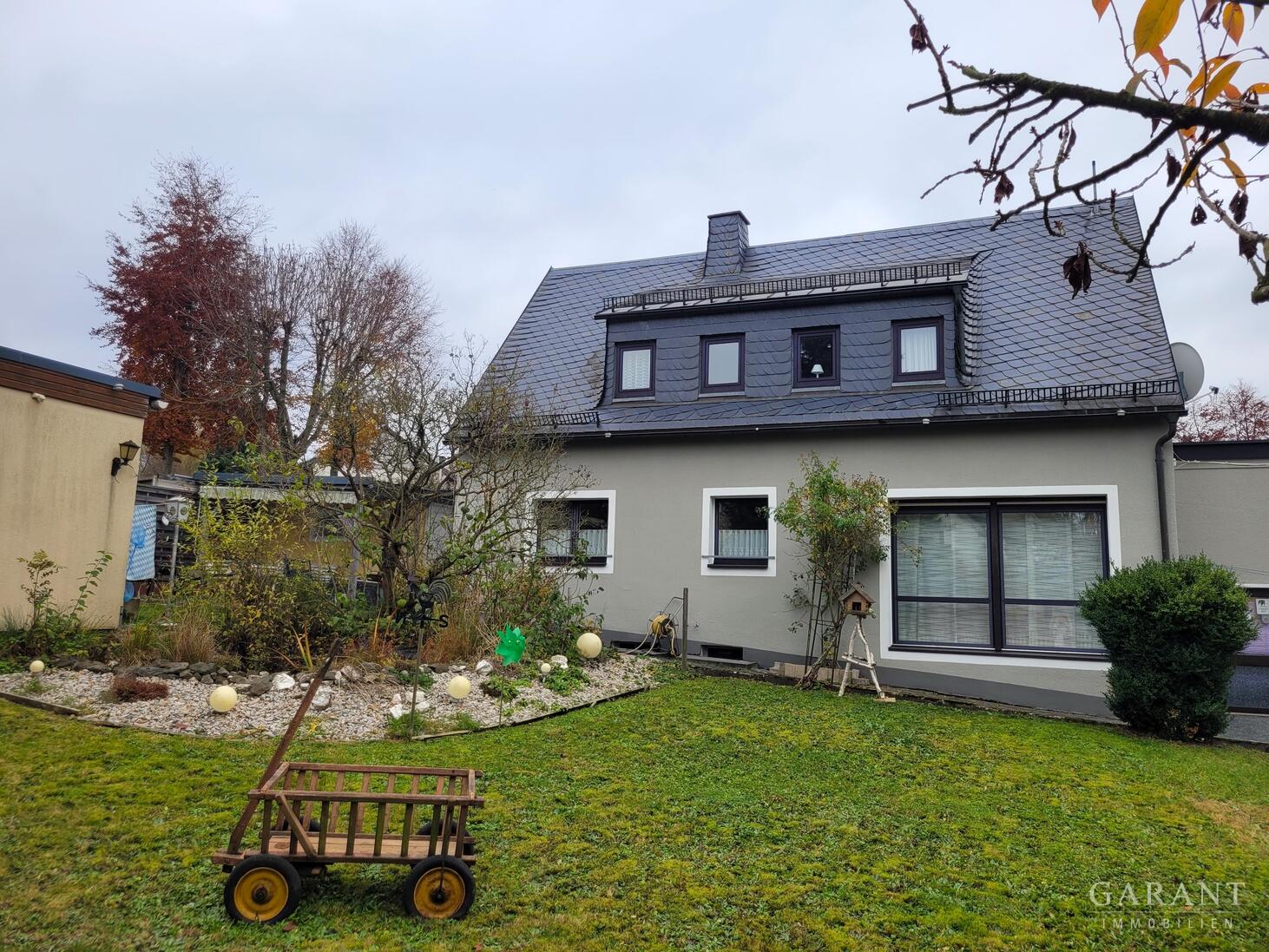 Mehrfamilienhaus zum Kauf 373.000 € 8 Zimmer 220 m²<br/>Wohnfläche 784 m²<br/>Grundstück Bad Steben Bad Steben 95138