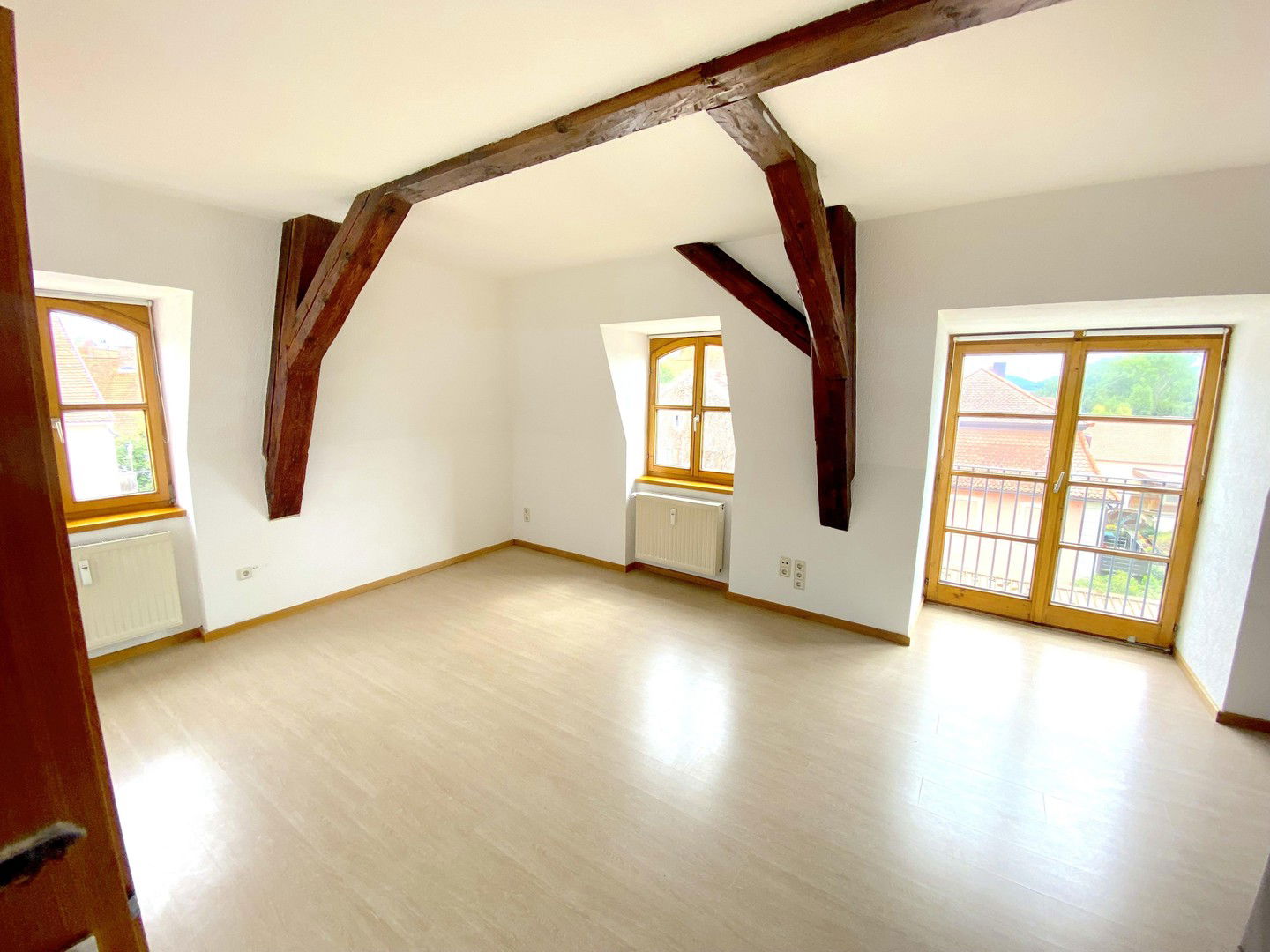 Wohnung zur Miete 770 € 3 Zimmer 86 m²<br/>Wohnfläche 2.<br/>Geschoss Ellingen Ellingen 91792