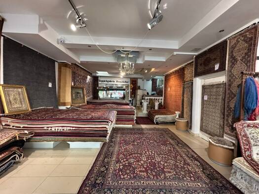 Laden zur Miete 3.500 € 1 Zimmer 63 m² Verkaufsfläche teilbar ab 63 m² Dr.Kurt-Schumacher-Straße 11 Lorenz Nürnberg 90402