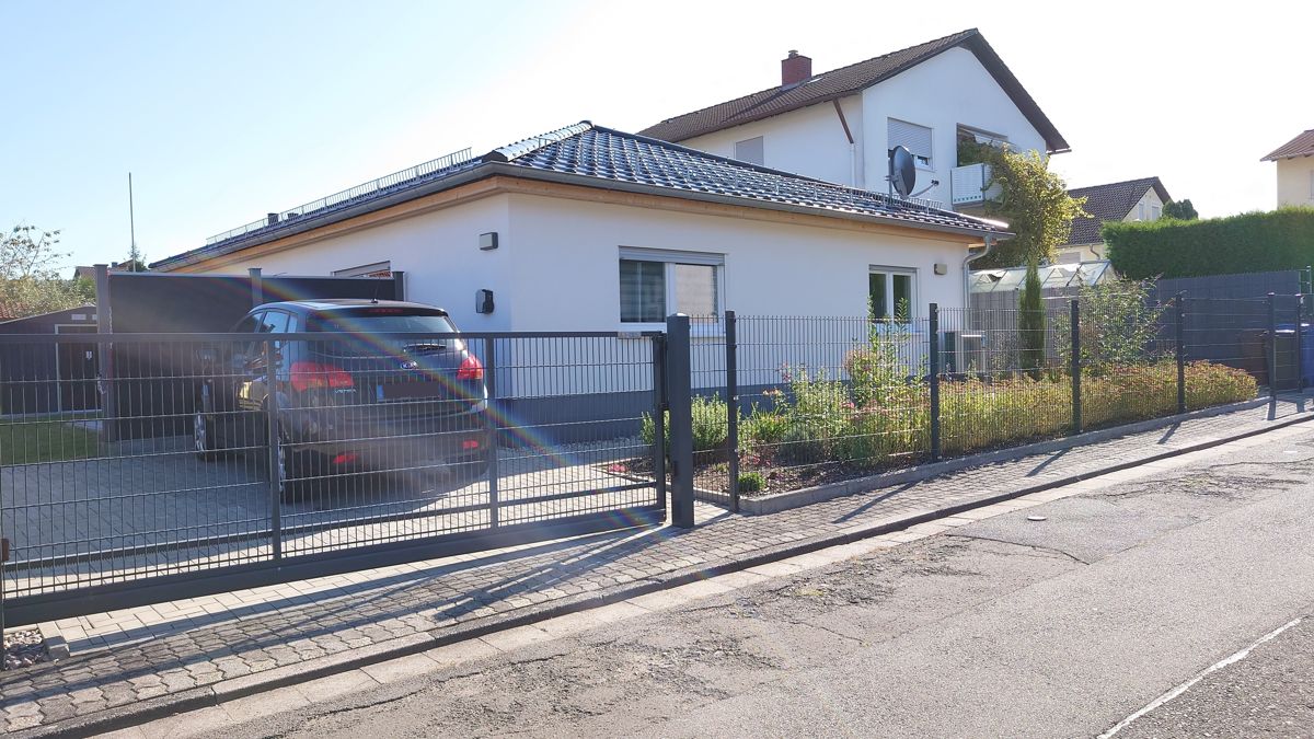 Einfamilienhaus zur Miete 900 € 3 Zimmer 102 m²<br/>Wohnfläche 342 m²<br/>Grundstück 01.11.2024<br/>Verfügbarkeit Münchweiler an der Rodalb 66981