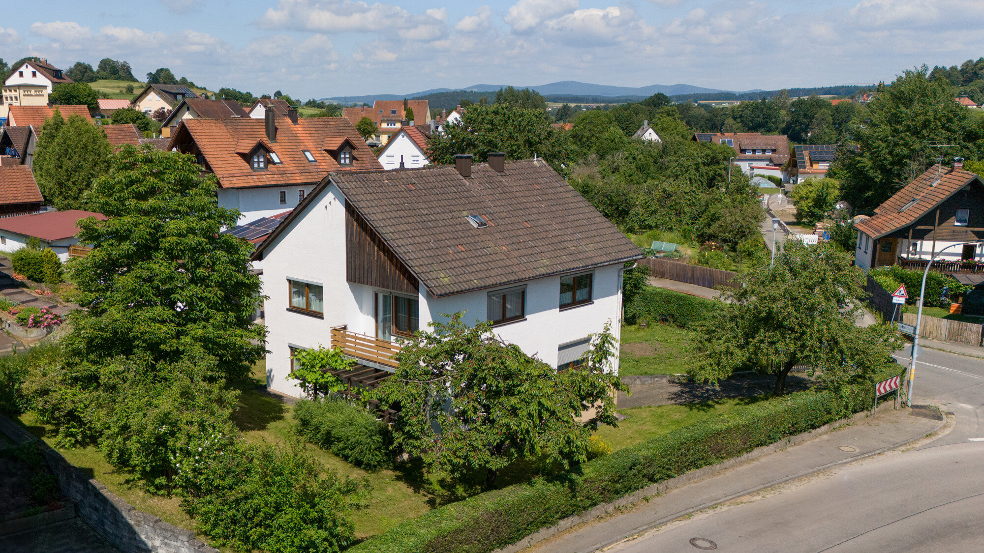 Mehrfamilienhaus zum Kauf 260.000 € 6 Zimmer 157,6 m²<br/>Wohnfläche 1.619 m²<br/>Grundstück Waldmünchen Waldmünchen 93449