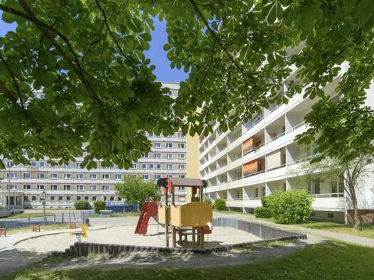 Wohnung zur Miete 293 € 3 Zimmer 58,6 m² 5. Geschoss Albert-Schweitzer-Straße 26 Hoyerswerda Hoyerswerda 02977