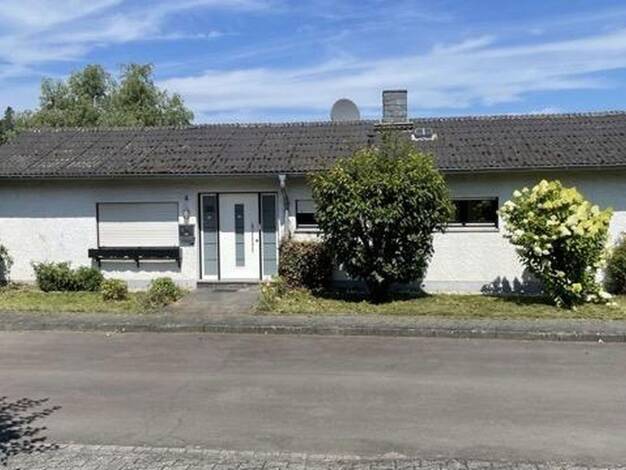 Einfamilienhaus zum Kauf provisionsfrei 210.000 € 3 Zimmer 143 m² 1.750 m² Grundstück Im Rauschen 6 Döttesfeld 56305