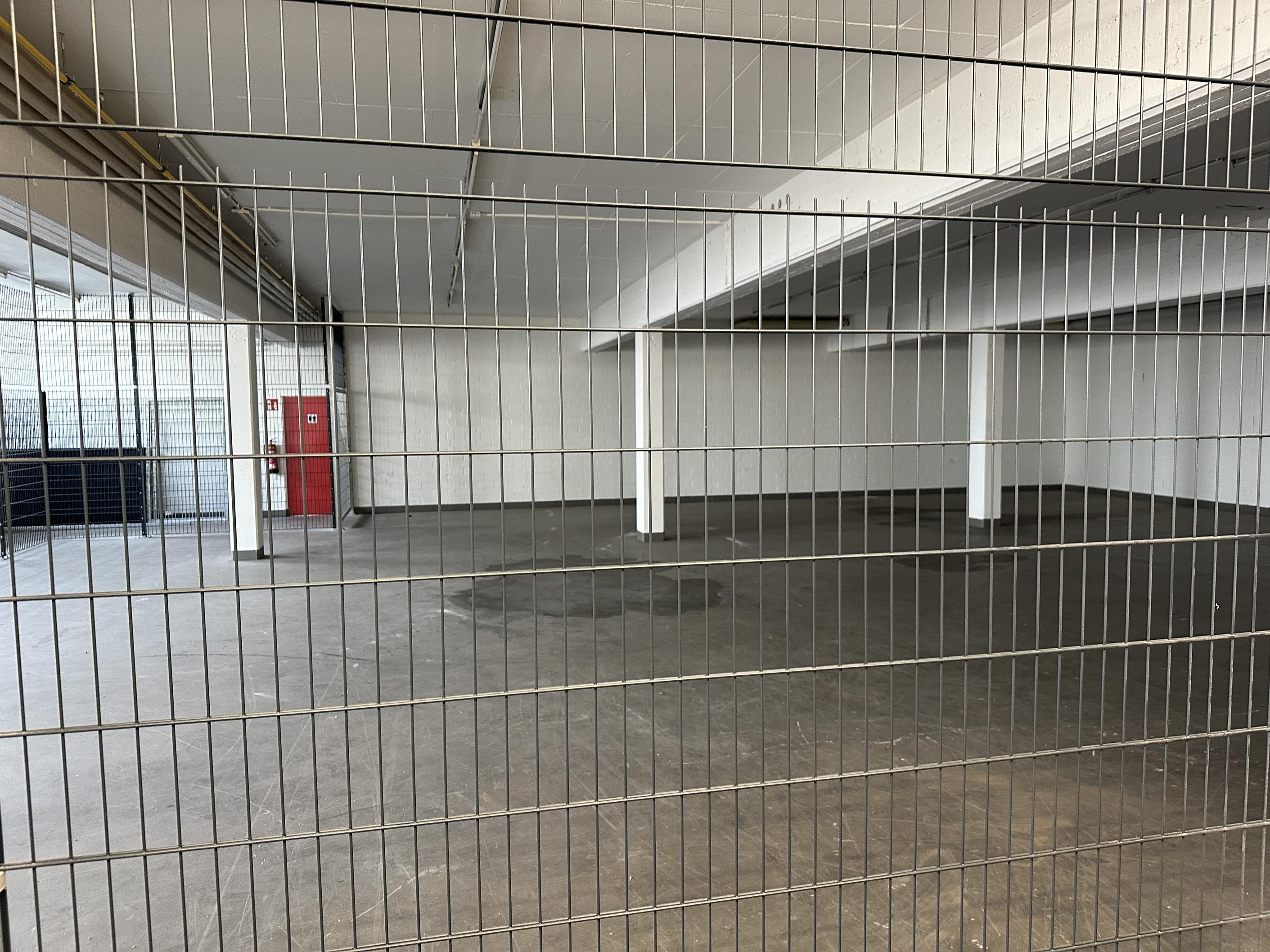 Lagerhalle zur Miete 5 € 406 m²<br/>Lagerfläche Ossendorf Köln 50827