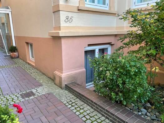 Wohnung zur Miete 330 € 1 Zimmer 30 m² UG frei ab sofort St. Jürgen Lübeck 23560