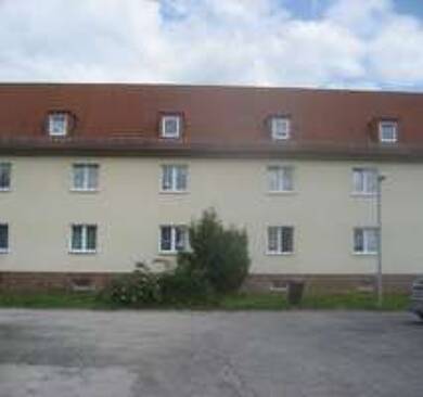 Wohnung zur Miete 190 € 2 Zimmer 35 m² Dachgeschoss, 2. Geschoss frei ab sofort Goethestraße 9, OT Deutzen Deutzen Neukieritzsch 04575