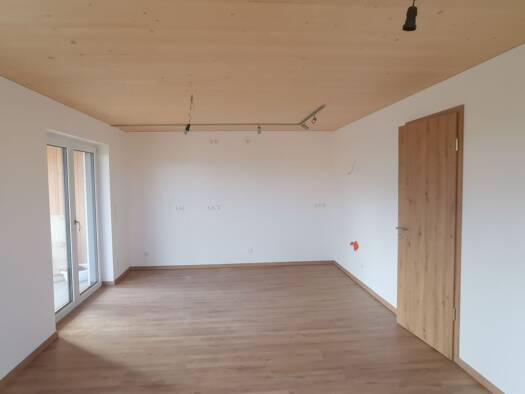 Terrassenwohnung zur Miete 1.130 € 3,5 Zimmer 87 m² Geschoss EG/2 frei ab 01.01.2026 Schnaitsee 83530