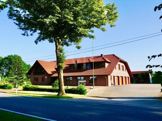 Mehrfamilienhaus zum Kauf 11 Zimmer 486,5 m² 12.449 m² Grundstück Niederlangen 49779